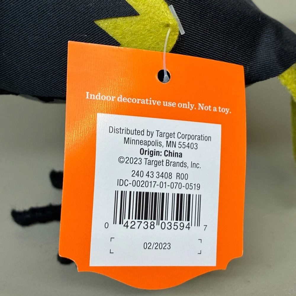 2023 Target Halloween Hyde And Eek Feathery Friends Bird - Gomez NWT BRAND NEW